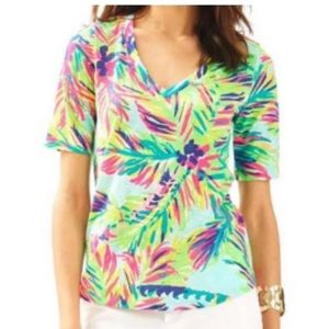 Lilly Pulitzer Etta V-Neck Island Time Short Sleeve Tee Size medium